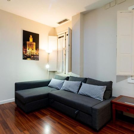 Holi-Rent Lumbreras Appartement Sevilla Buitenkant foto