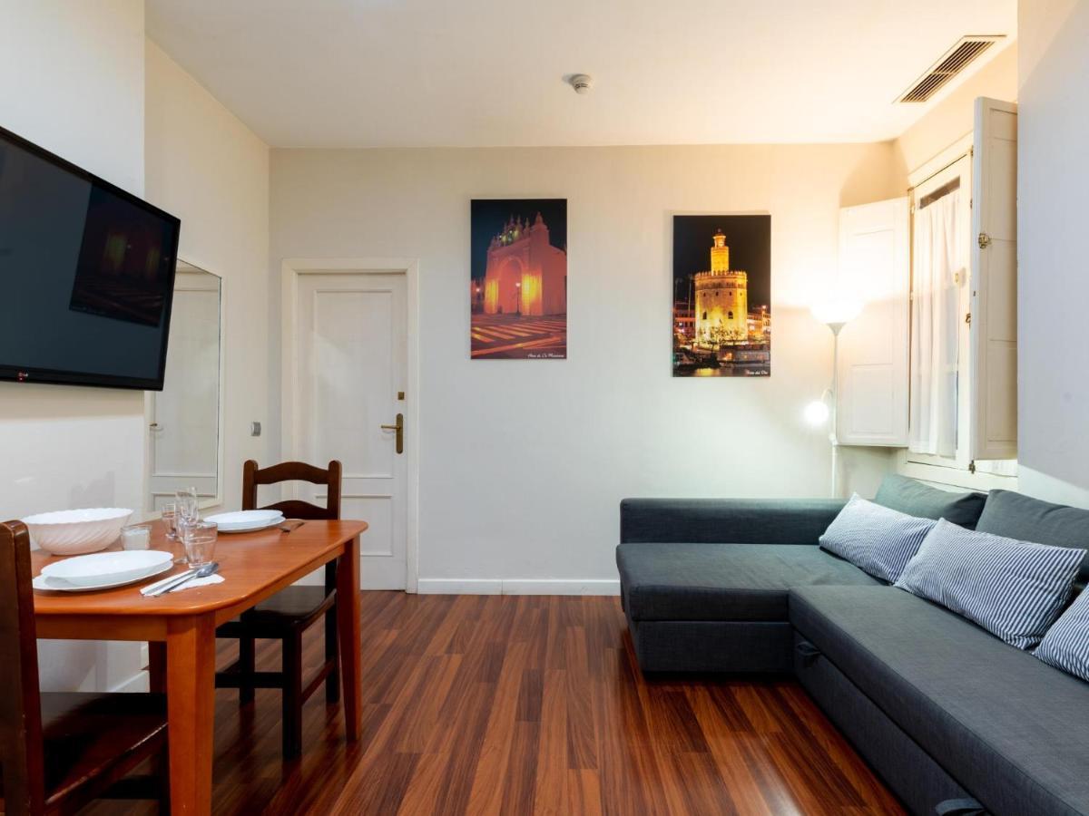 Holi-Rent Lumbreras Appartement Sevilla Buitenkant foto